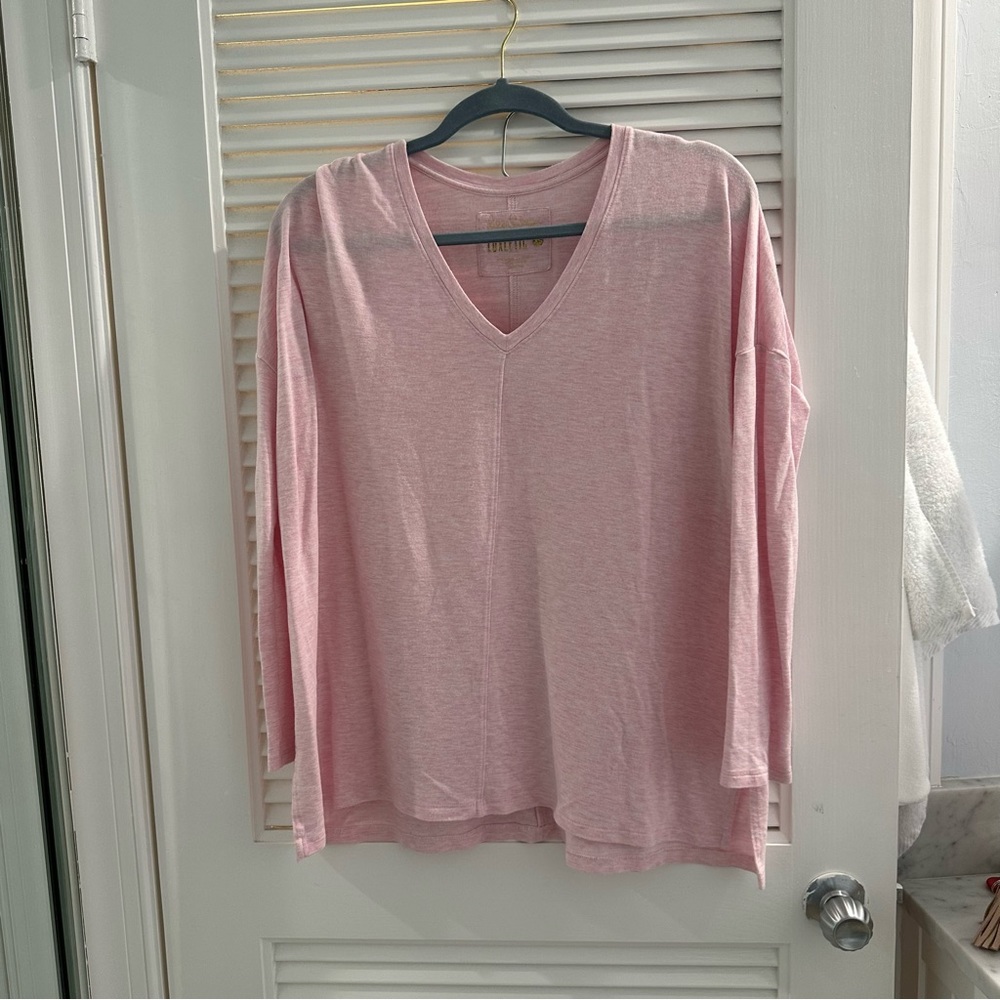 Lilly Pulitzer tshirt